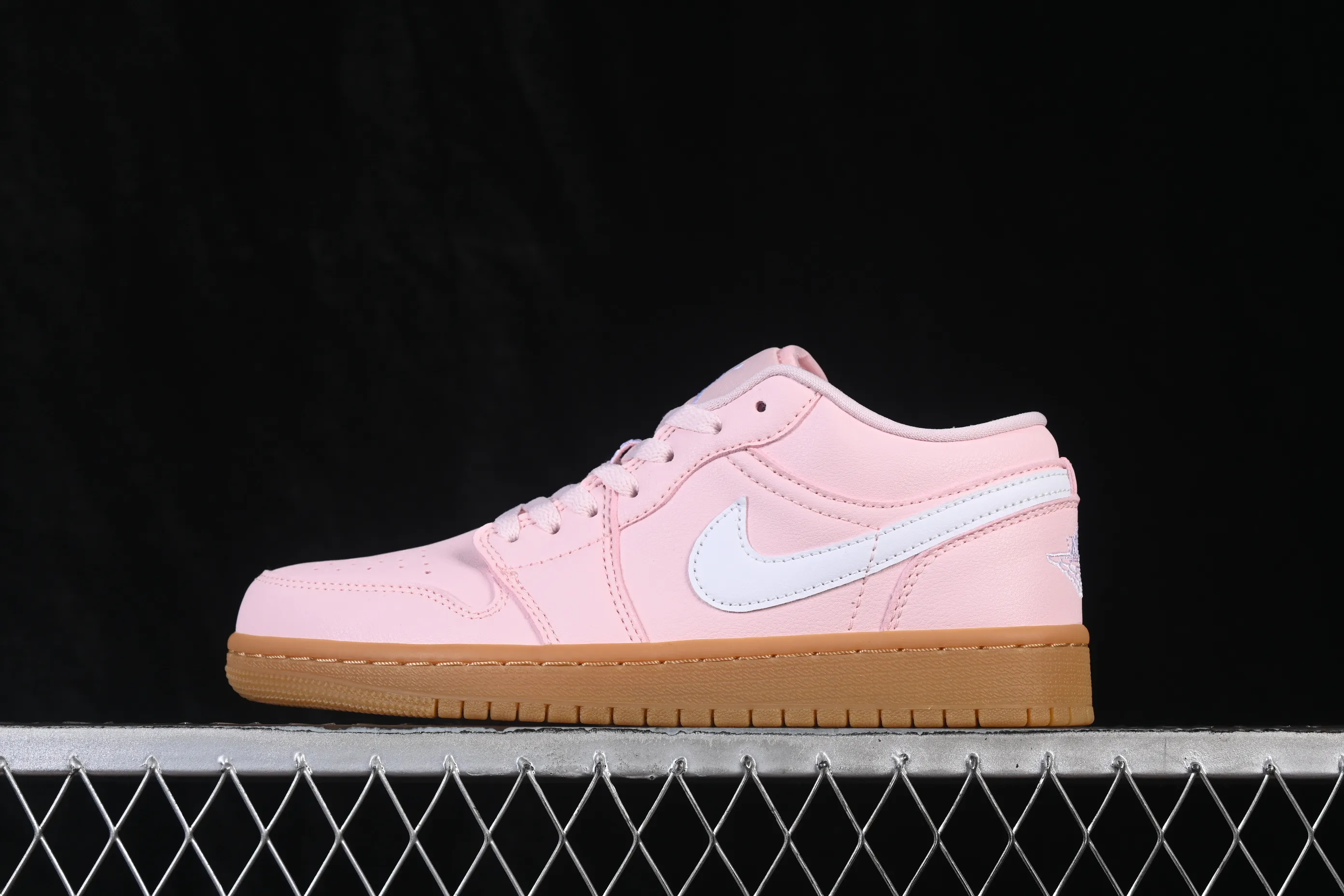 All categories Air Jordan Jordan series basketball shoes Air Jordan 1 Low Air Jordan 1 Low AJ1 Joe 1 raw rubber powder low-top basketball shoes DC0774-601